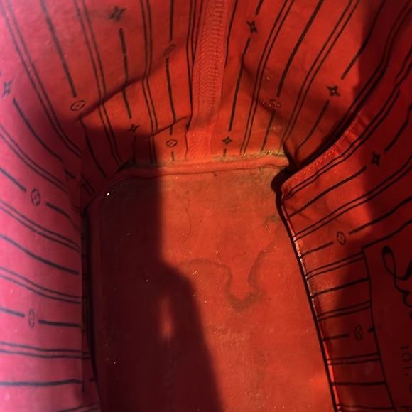 Authentic LV Neverfull Damier MM Cherry Used - Picture 11 of 13